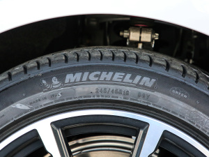 2021630i AOӋb ݆̥Ʒ