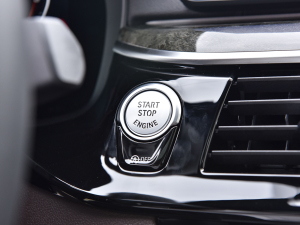 2021Ŀ 630i M\ӴмҰ п؅^