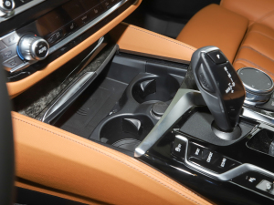 2021Ŀ 630i M\(yn)(dng)b ǰű