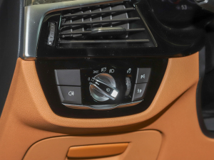 2021Ŀ 630i M\b п؅^