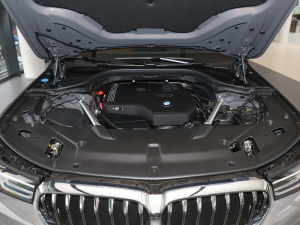 2021Ŀ 630i AOӋb lәC