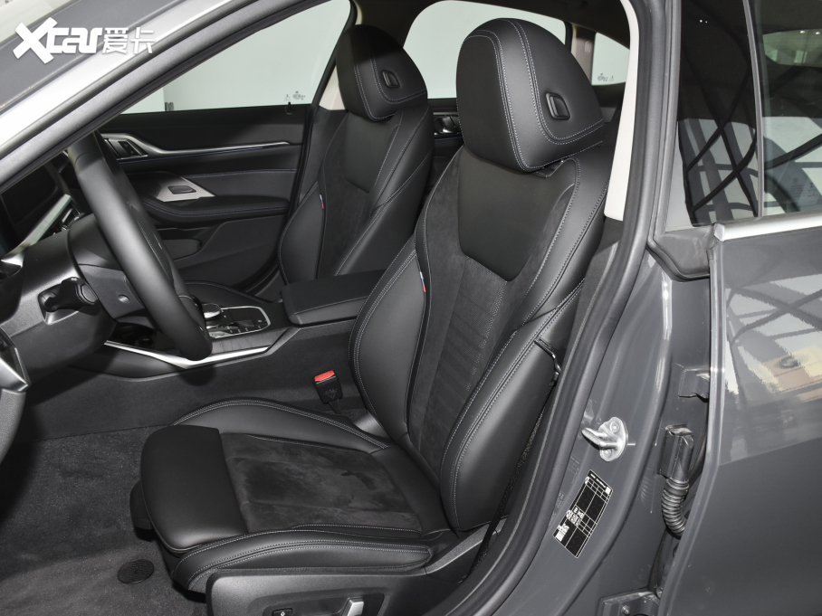 2022R4ϵT 425i Gran Coupe M\b