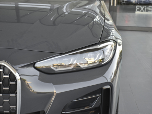 2022425i Gran Coupe M\b ^