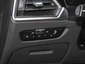 2022425i Gran Coupe M\(yn)(dng)b п؅^(q)