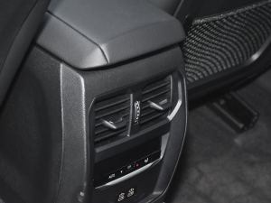 2022425i Gran Coupe M\(yn)(dng)b п؅^(q)