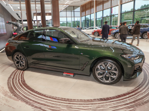 2022款430i Gran Coupe M运动曜夜套装 整体外观