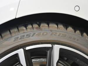 2021Ŀ 430i M\ҹ ݆̥ߴ