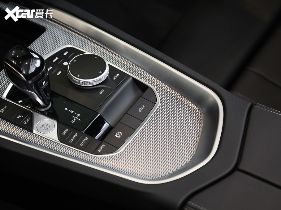 2020RZ4 sDrive 25i 