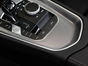 2020sDrive 25i  v܇Ƅ