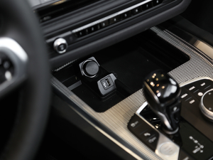 2020sDrive 25i  п؅^