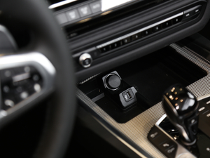 2020sDrive 25i  п؅^