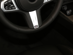 2020sDrive 25i  п؅^