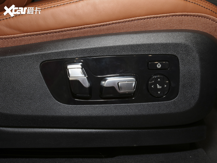 2021RX7 xDrive40i ͺAb