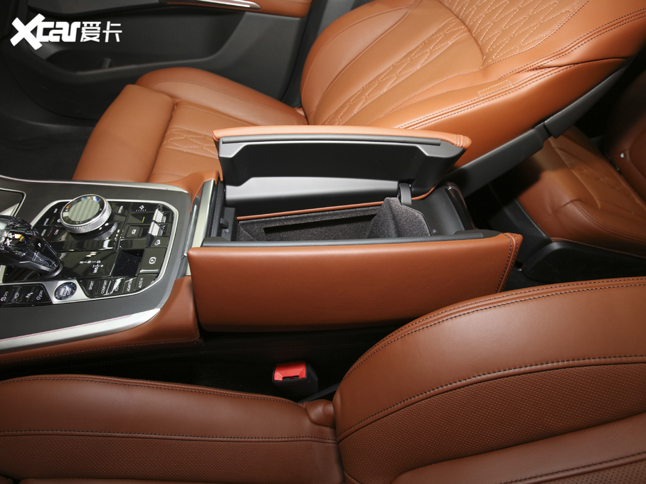 2021RX7 xDrive40i ͺAb