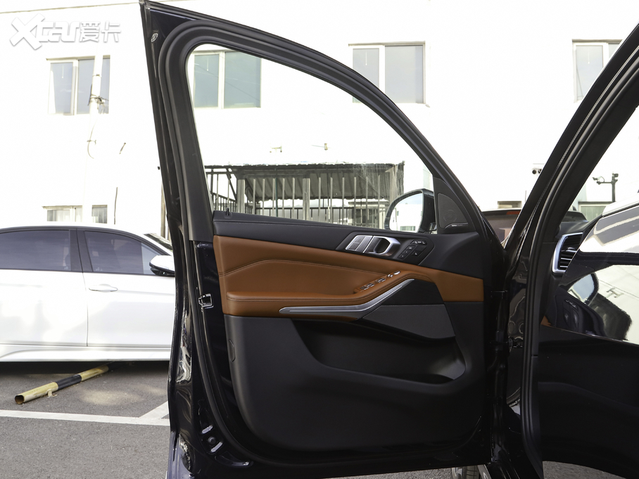 2021RX7 xDrive40i M\(yn)(dng)b