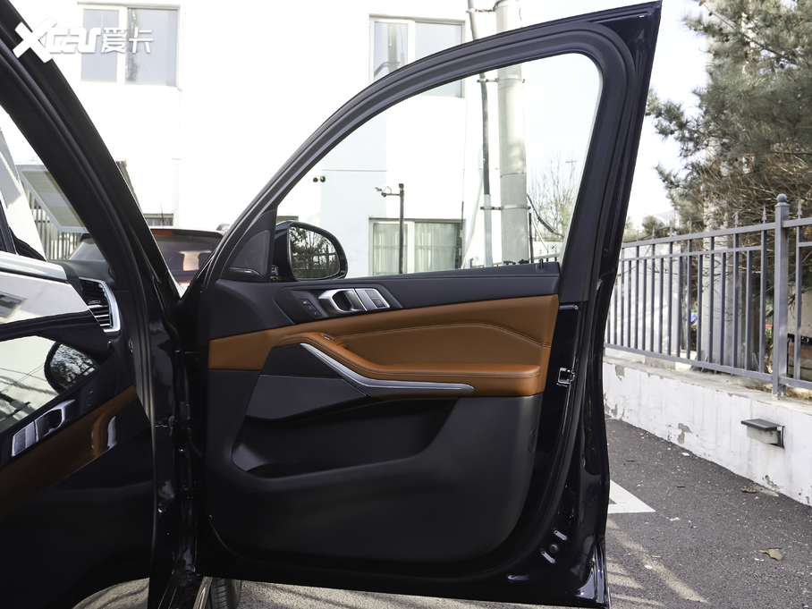 2021RX7 xDrive40i M\b