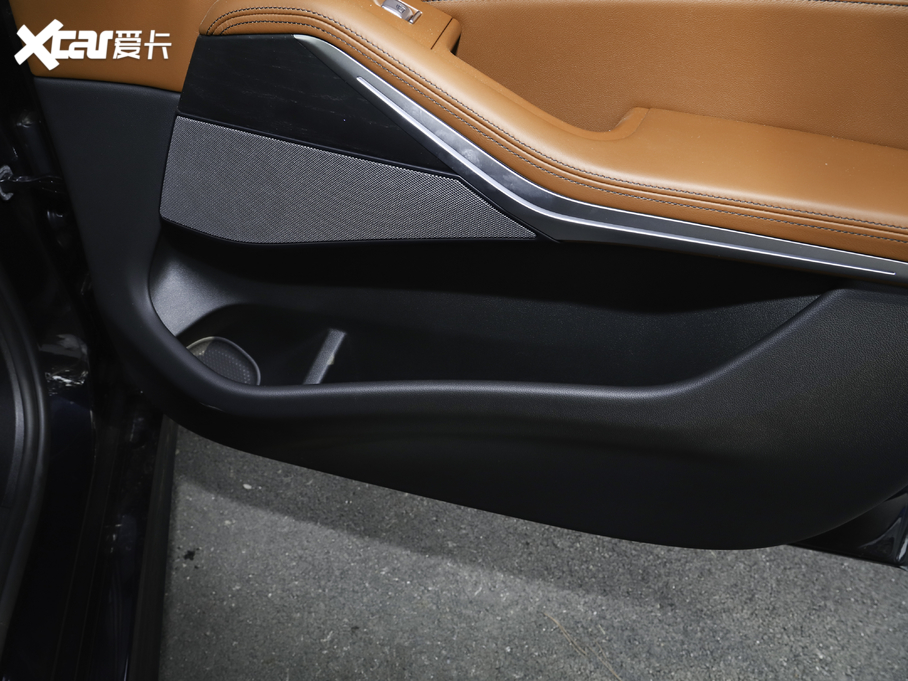 2021RX7 xDrive40i M\b