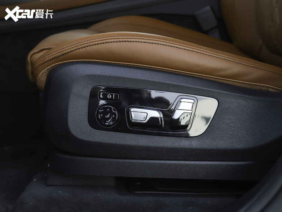 2021RX7 xDrive40i M\b