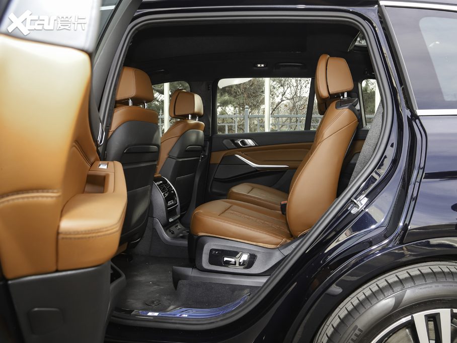 2021RX7 xDrive40i M\b