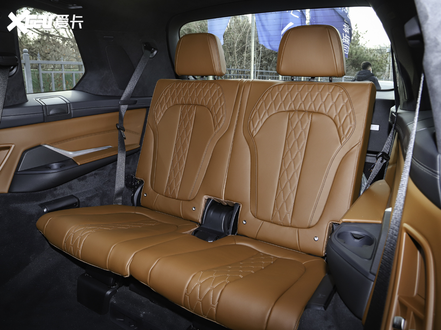 2021RX7 xDrive40i M\b