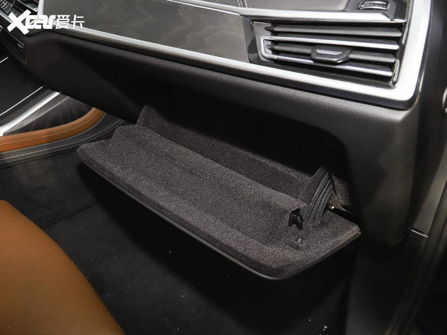 2021RX7 xDrive40i M\b