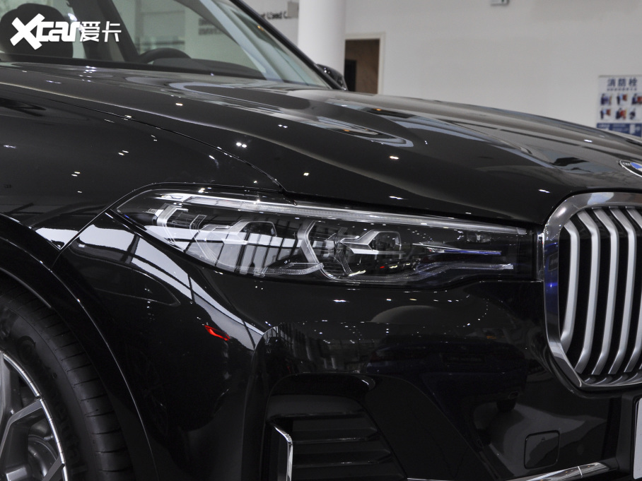 2021RX7 xDrive40i IͺAb