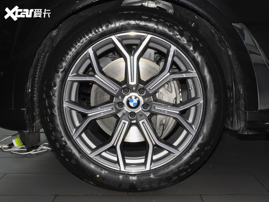 2021��RX7 xDrive40i �I���ͺ��A���b