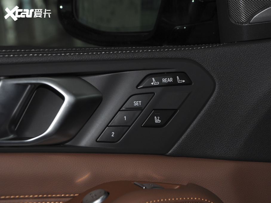 2021RX7 xDrive40i IͺAb