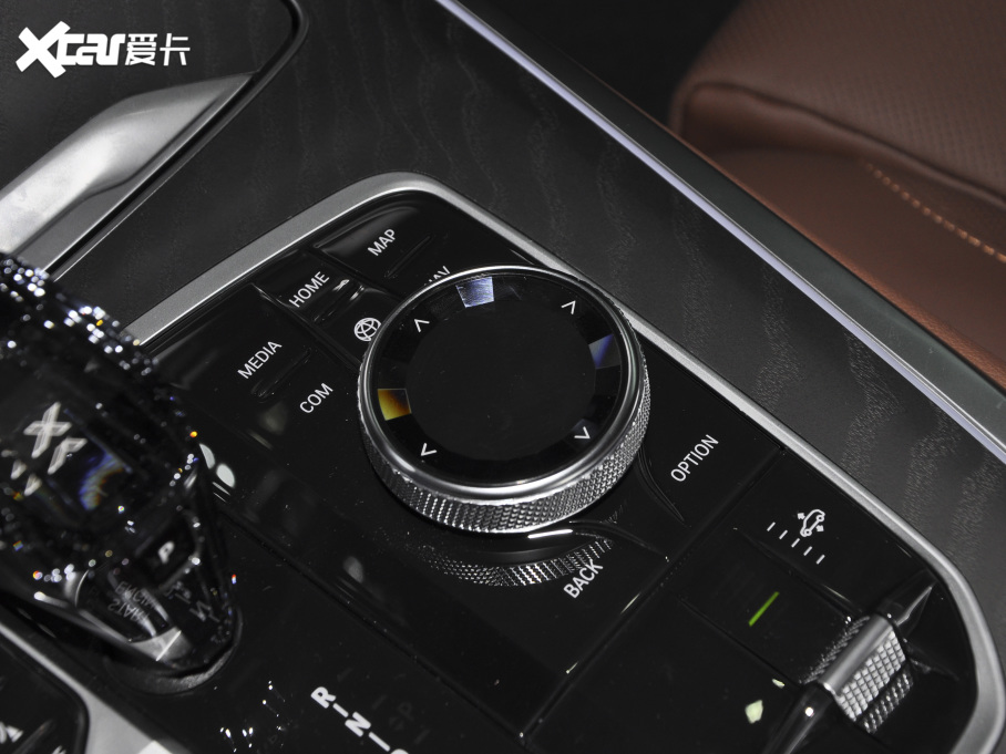 2021RX7 xDrive40i IͺAb