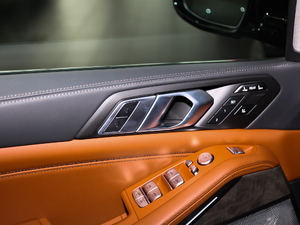 2021xDrive40i ͺAb g