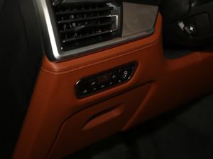 2021xDrive40i ͺAb п؅^(q)