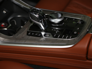 2021xDrive40i ͺAb п؅^(q)