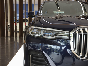 2021xDrive40i ͺAb ^