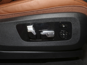 2021xDrive40i ͺAb g