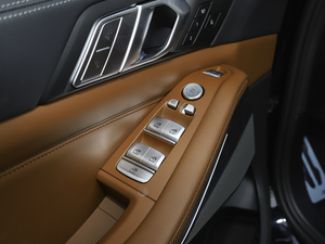 2021xDrive40i M\b п؅^