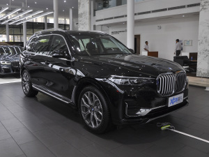 2021xDrive40i IͺAb w^