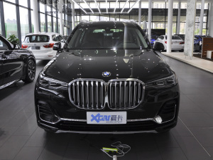 2021xDrive40i I(lng)ͺAb ǰ