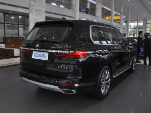 2021xDrive40i IͺAb w^