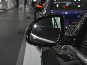 2021xDrive40i IͺAb ^