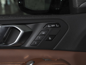 2021xDrive40i IͺAb g