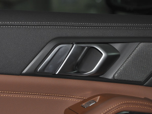 2021xDrive40i IͺAb g