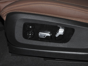 2021xDrive40i IͺAb g