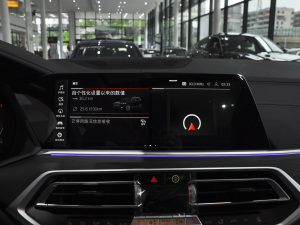 2021xDrive40i IͺAb п_@ʾ