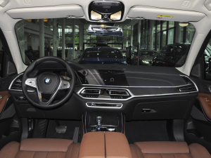 2021xDrive40i I(lng)ͺAb (ni)ȫ