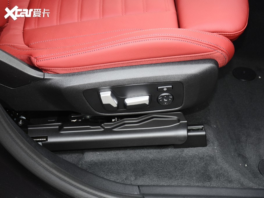 2021RX4 xDrive 30i M\(yn)ҹb