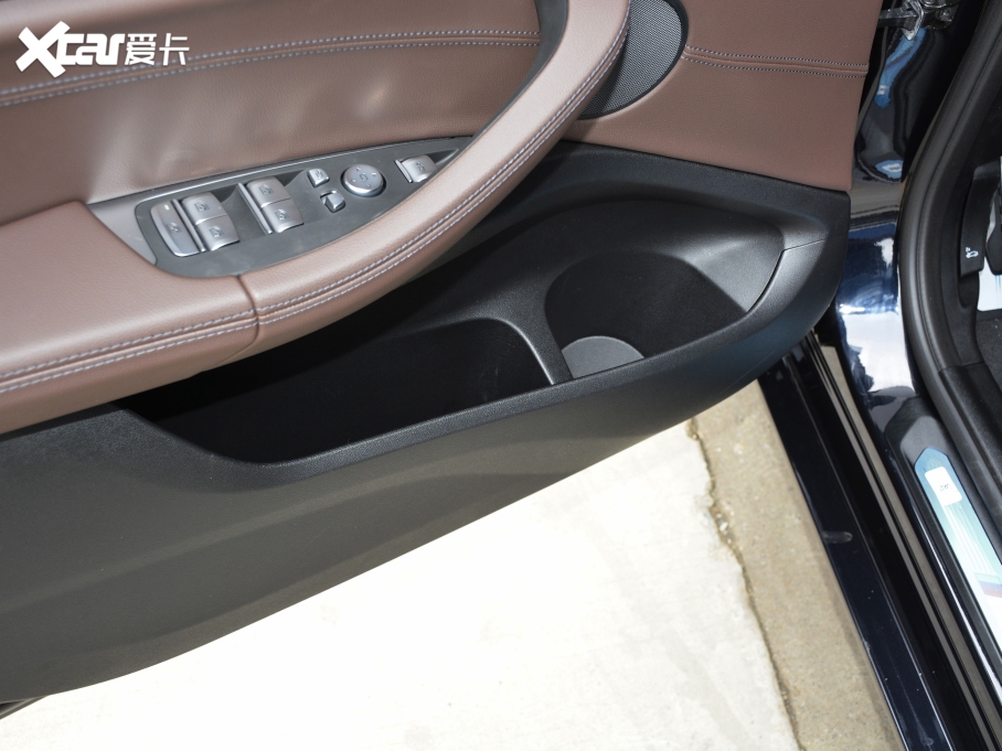 2021RX4 Ŀ xDrive 25i M\b