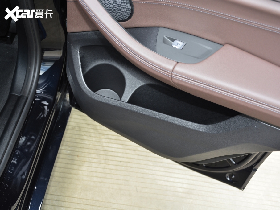 2021RX4 Ŀ xDrive 25i M\b