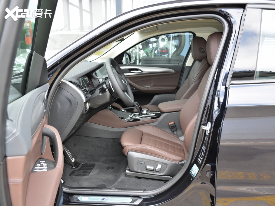 2021RX4 Ŀ xDrive 25i M\b