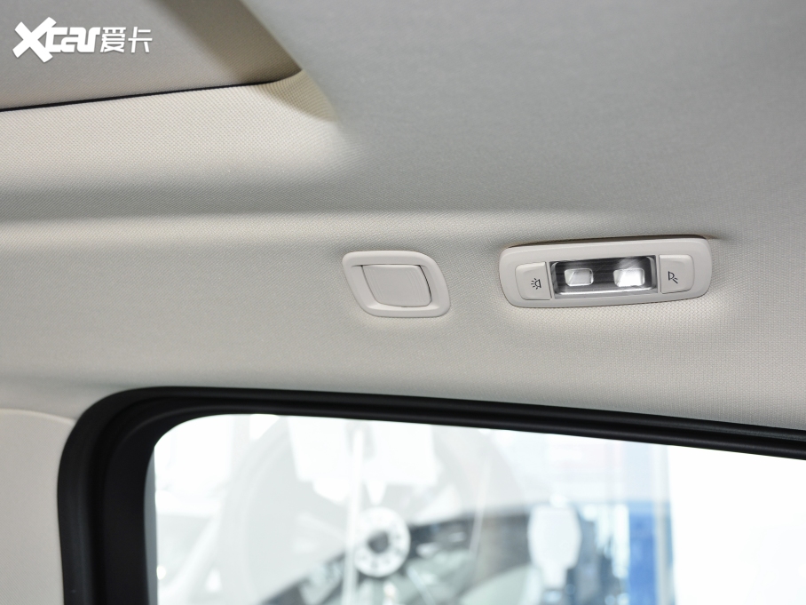 2021RX4 Ŀ xDrive 25i M\b