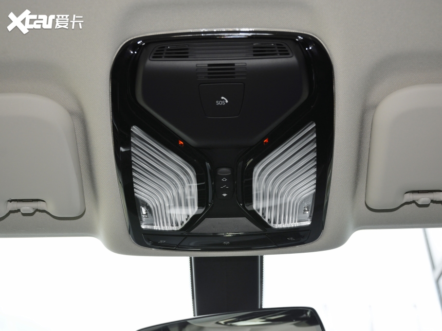 2021RX4 Ŀ xDrive 25i M\b